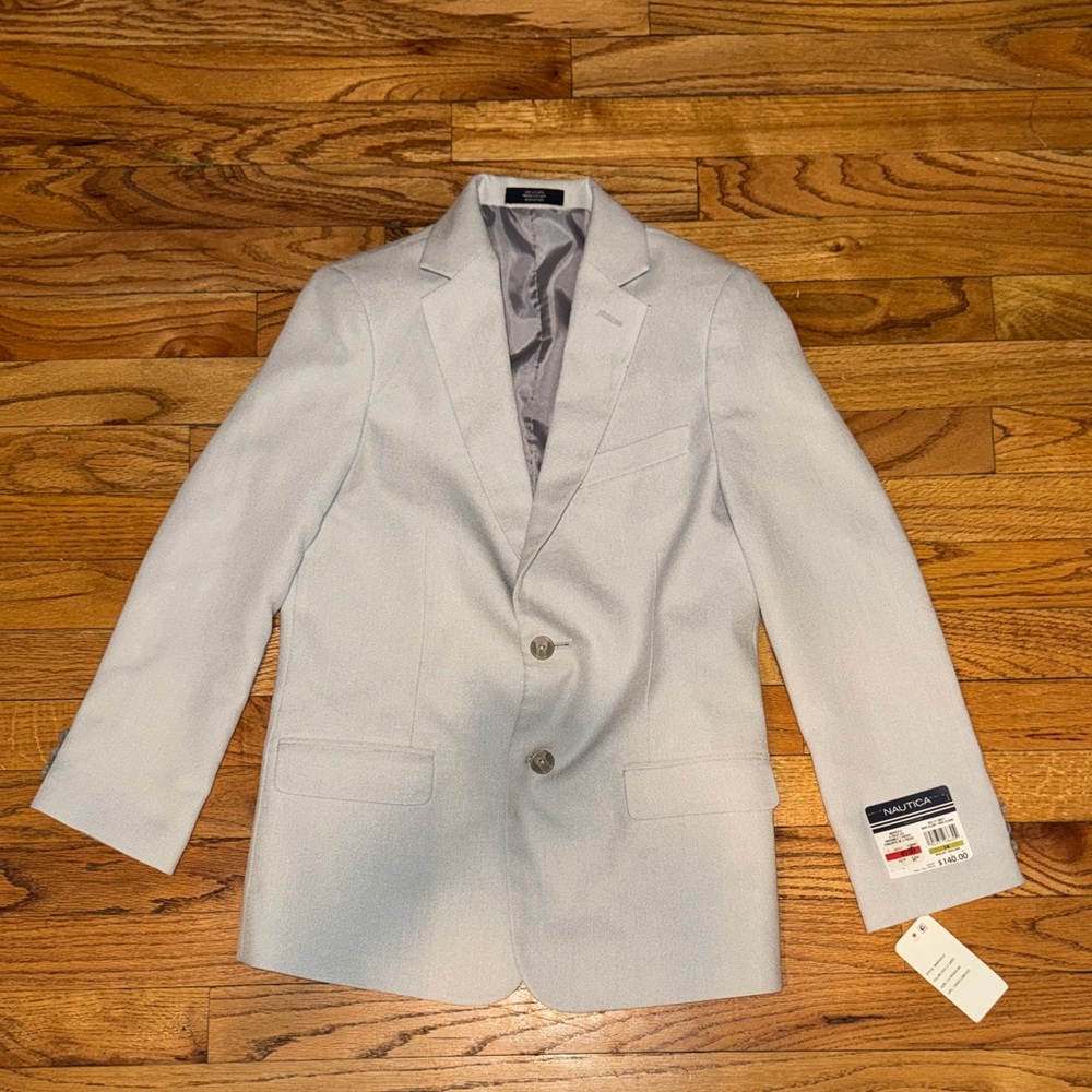 Nautica kids Blazer in Light Gray size 14. NWT. Suit jacket‎